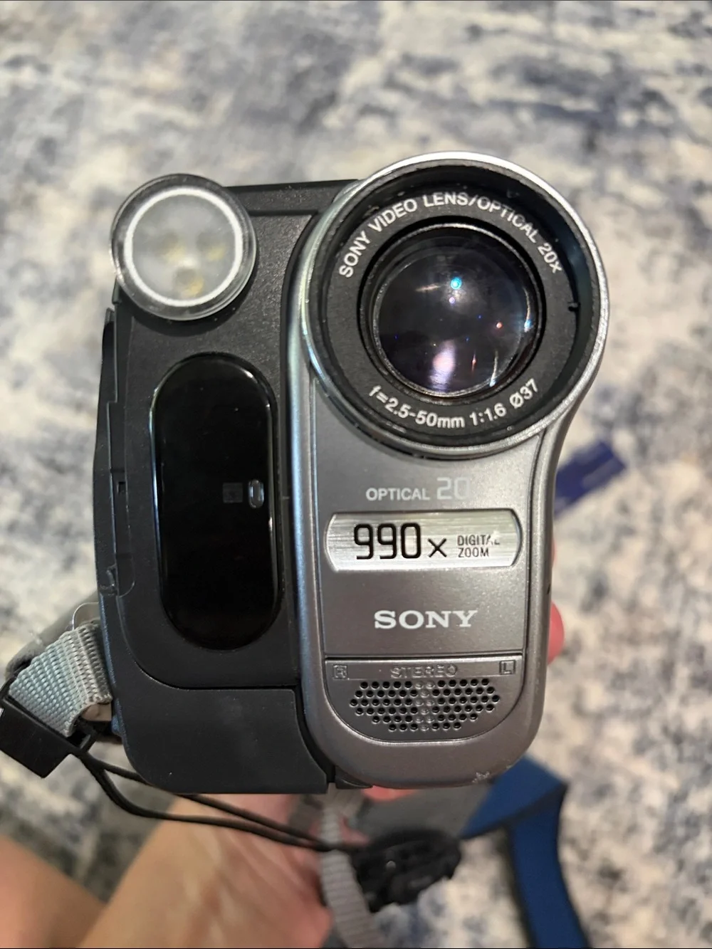 Sony Handycam DCR-TRV480 Digital8 NTSC Camcorder Nightshot Battery Untested